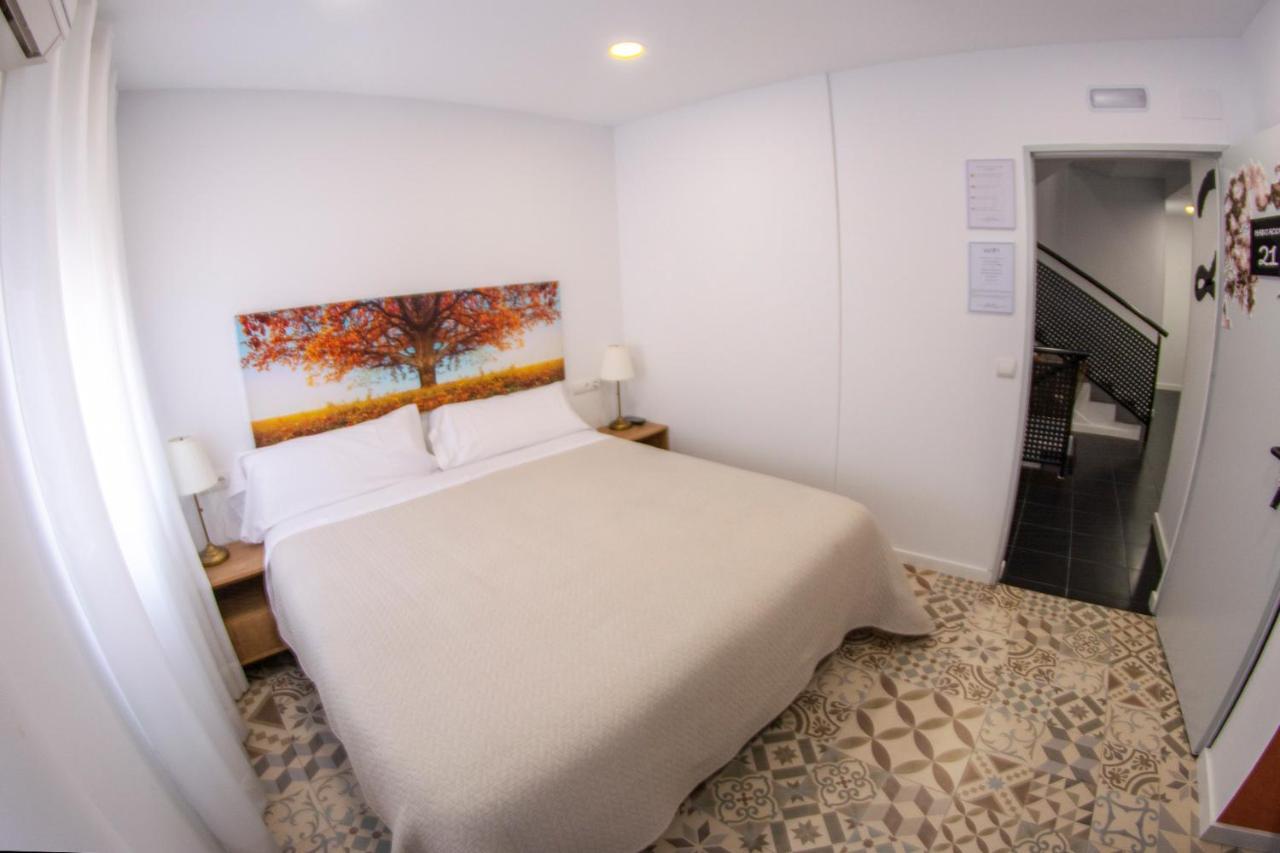 Hostal Las Encinas Villaviciosa de Odón Kültér fotó