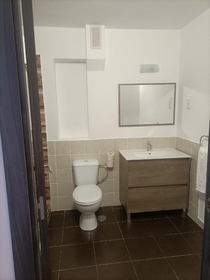 Hostal Las Encinas Villaviciosa de Odón Kültér fotó