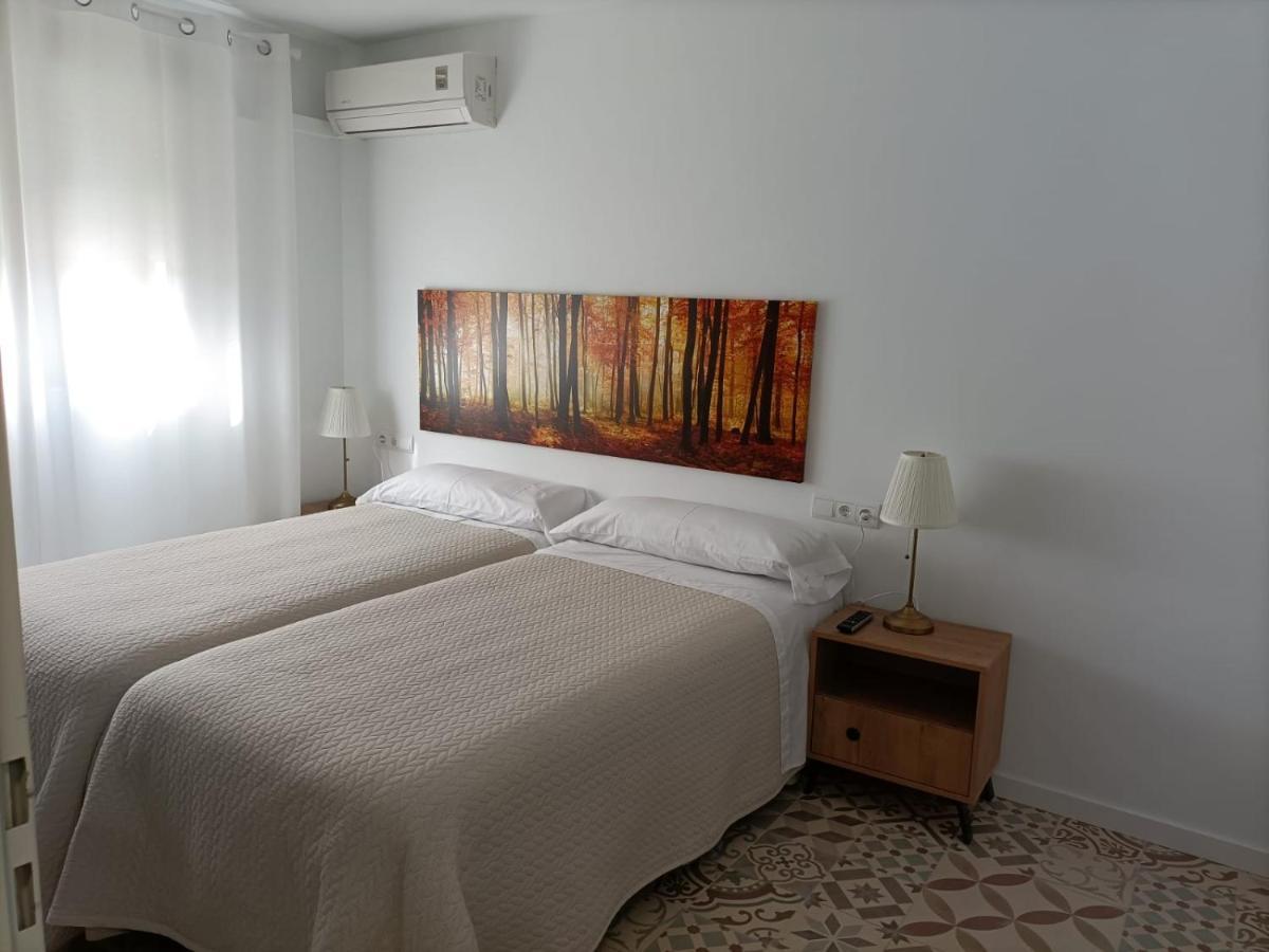 Hostal Las Encinas Villaviciosa de Odón Kültér fotó